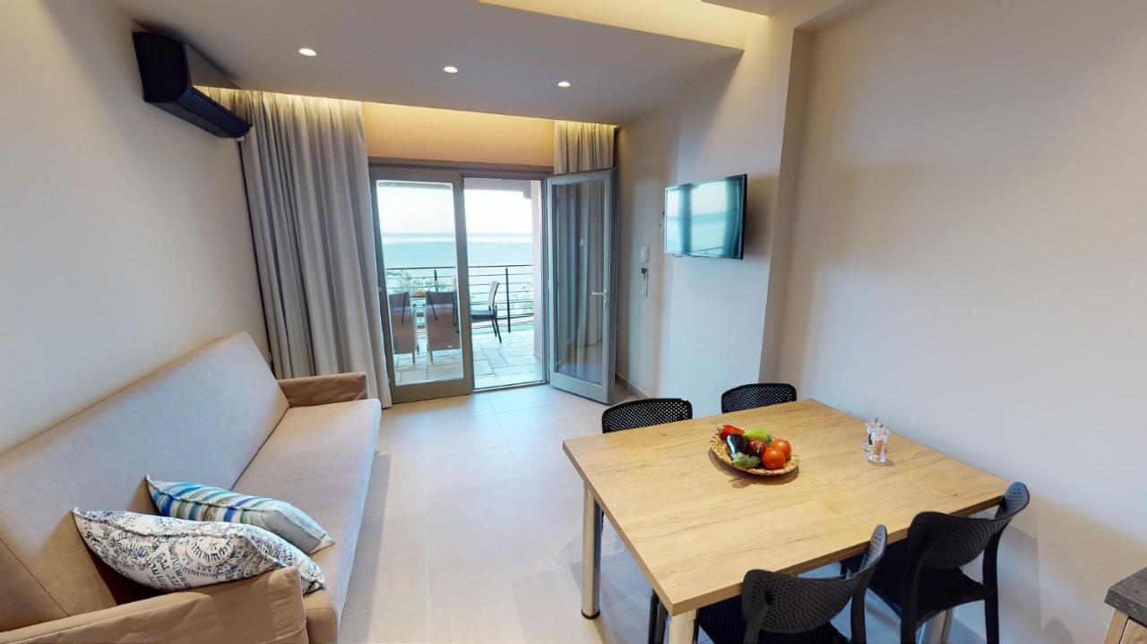 Kallia Suites- Chorefto Buitenkant foto